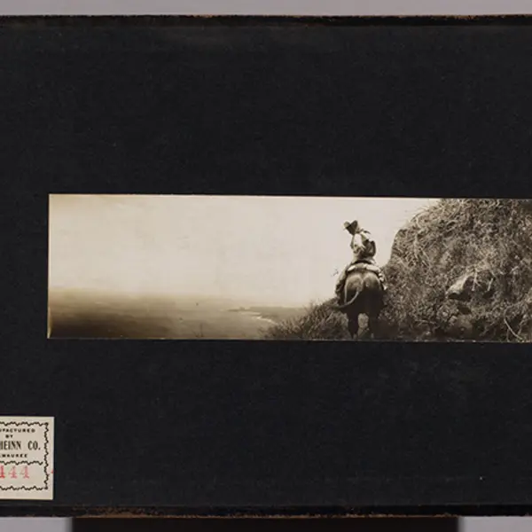 Photo of Charmian London on horseback on Molokai in 1907
