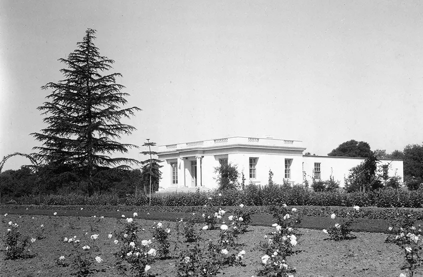 An early view of the Rose Garden and bowling alley (now the tea room), circa 1911.