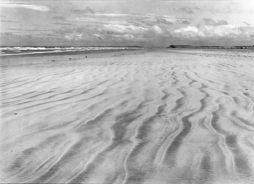 Paul Caponigro (b. 1932), Tralee Bay, Kerry, Ireland, 1977, gelatin silver print. © Paul Caponigro, photo courtesy of The Huntington Library, Art Collections, and Botanical Gardens.