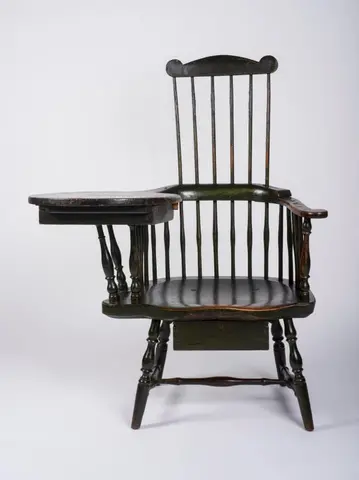 Attributed to Ebenezer Tracy, Sr. (American, 1744-1803), High-back Windsor armchair with writing arm, Lisbon, Connecticut, late 18th century, wood and green paint. Jonathan and Karin Fielding Collection, L2015.41.112 