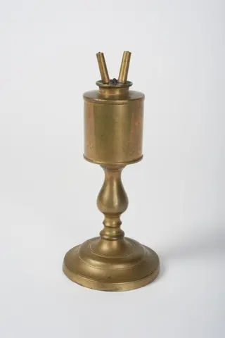 William Webb (American, 1773-1868), Lamp, Warren, Maine, ca. 1815, brass with original camphine burner. Gift of Jonathan and Karin Fielding, 2016.25.79 
