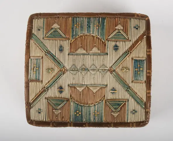 Unrecorded artist (Mi'kmaq), Quillwork box, Maine or Nova Scotia, Canada, ca. 1850, wood, birchbark, porcupine quills, and aniline dye. Gift of Jonathan and Karin Fielding, 2016.25.27 
