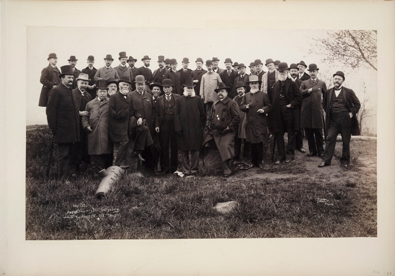 Reunion of Confederate and Union Commanders and Veterans at East Cemetery Hill, Gettysburg, April 29, 1893. Albumen print; 9 x 15 in. William H. Tipton (1850–1929). Huntington Library, Art Collections, and Botanical Gardens.
