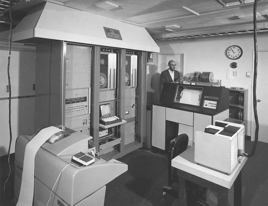 Computer room, with computers, for the 150-foot tower telescope, Mount Wilson Observatory, ca. 1974. Image courtesy of the Observatories of the Carnegie Institution for Science Collection at The Huntington Library, Art Museum, and Botanical Gardens.