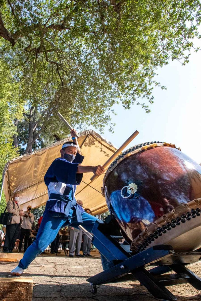 The strong, resonant tones of a taiko drum invoke the spirits and express thanks for their blessings. The Huntington Library, Art Museum, and Botanical Gardens. Photo by John Diefenbach.